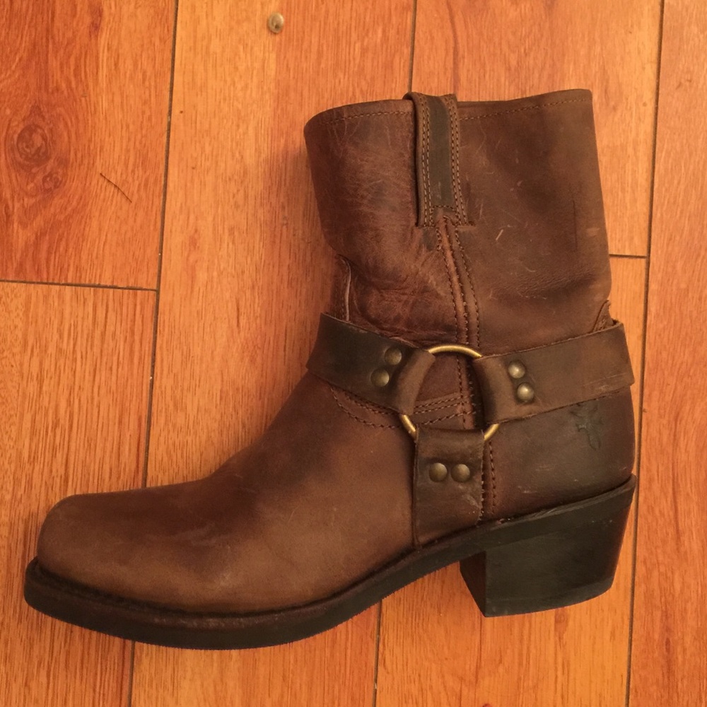 Frye ankle harness boots in brown color